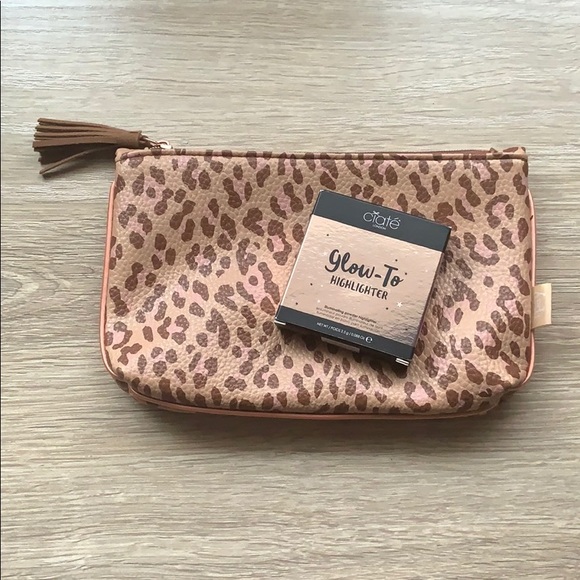 ipsy Other - Cheetah print Ipsy bag with highlighter